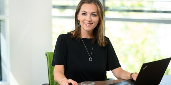 Éva, üzletberendezés csoportvezető a dm-nél