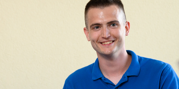 Krisztián, raktári műszakvezető a dm-nél